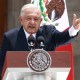 El presidente de México, Andrés Manuel López Obrador, habla durante su último informe de gobierno en el Zócalo de la Ciudad de México. (Foto: Manuel Velasquez/Getty Images)