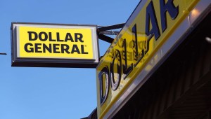 Caen las ganancias de Dollar General y se desploman sus acciones