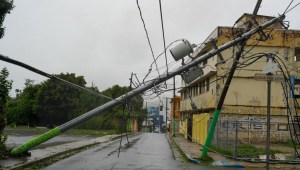 Inundaciones, cortes de electricidad y ola de calor en Puerto Rico tras el paso de Ernesto